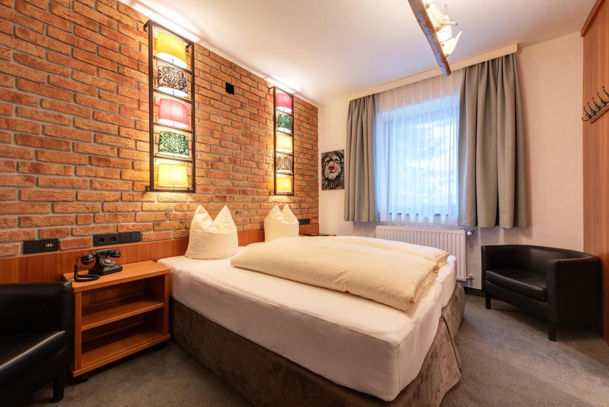 Hotel Pension Kirchplatz St. Anton am Arlberg Zewnętrze zdjęcie